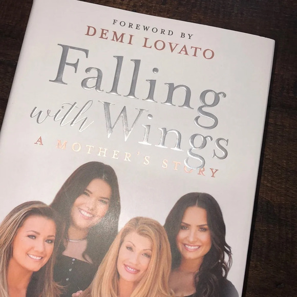 Falling with wings A Mother’s Story New book - Picture 2 of 8